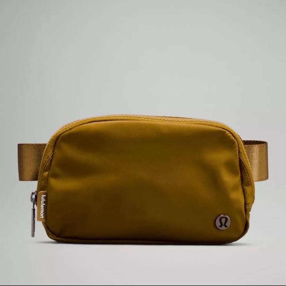Burnt Carmel Lululemon Everywhere Belt Bag